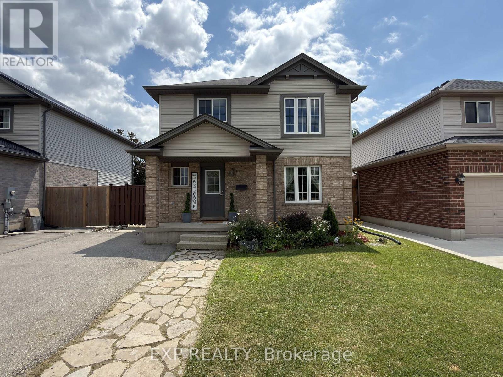 608 HIGHVIEW DRIVE - 1