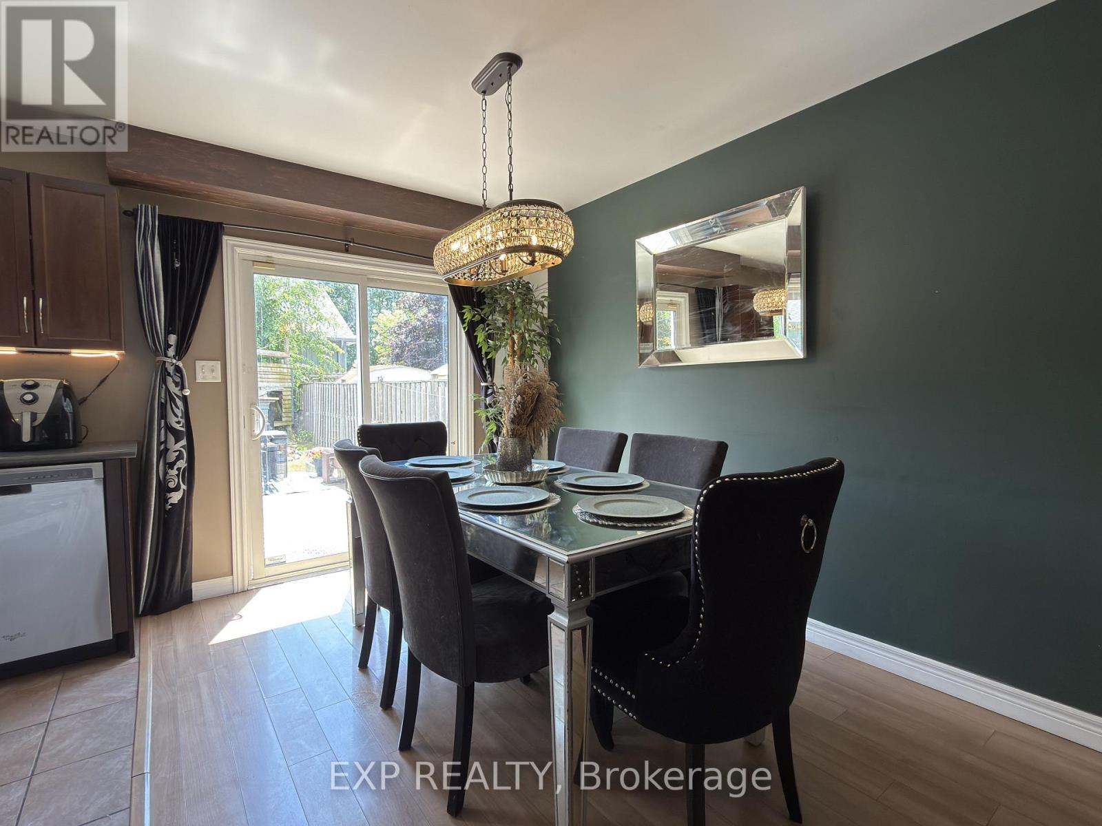 608 HIGHVIEW DRIVE - 11