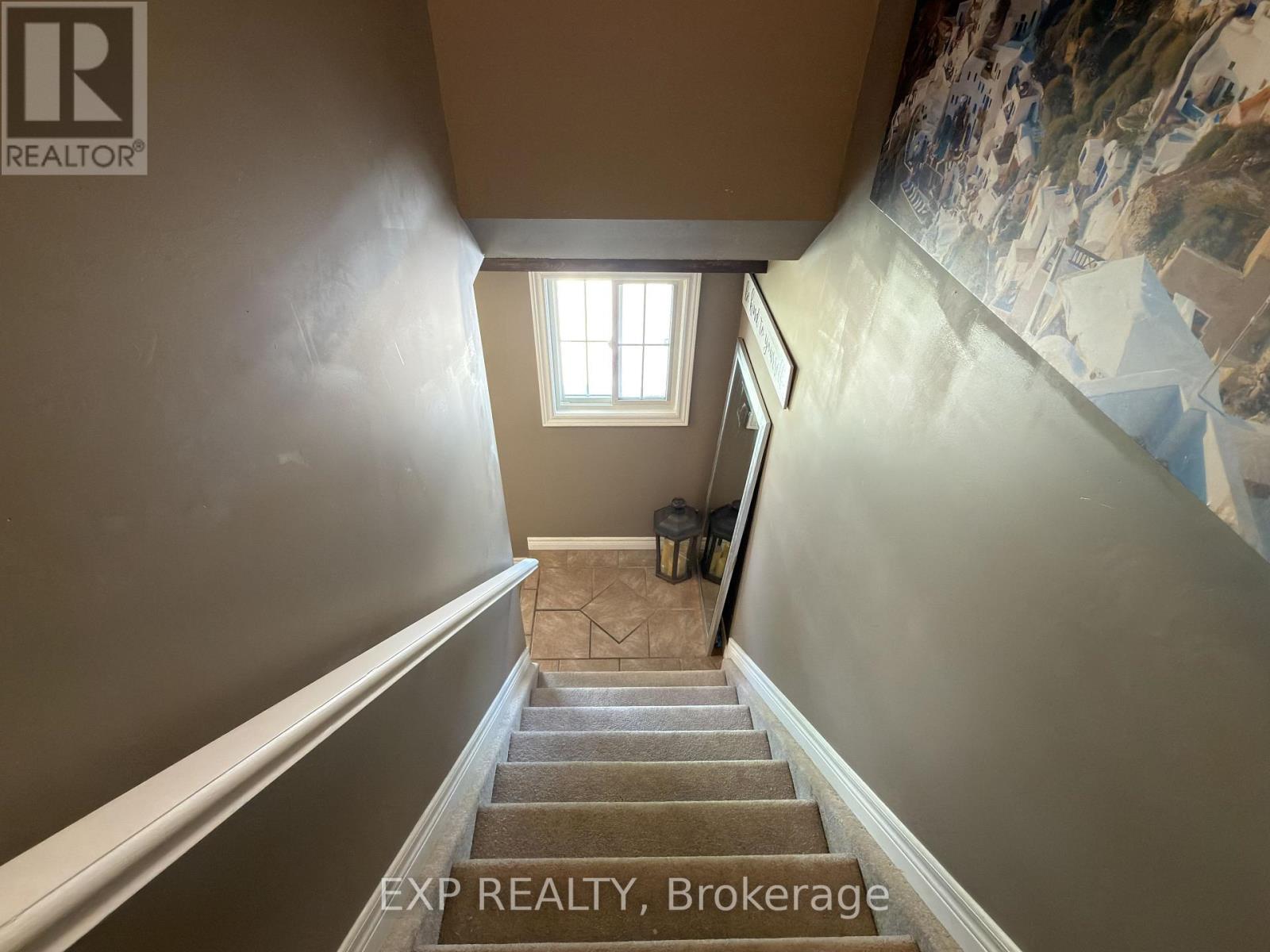 608 HIGHVIEW DRIVE - 19