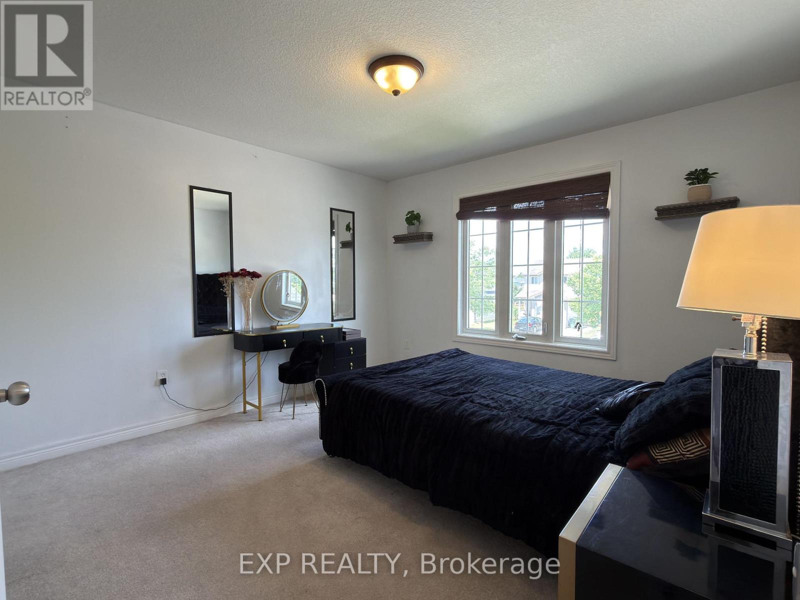 608 HIGHVIEW DRIVE - 25