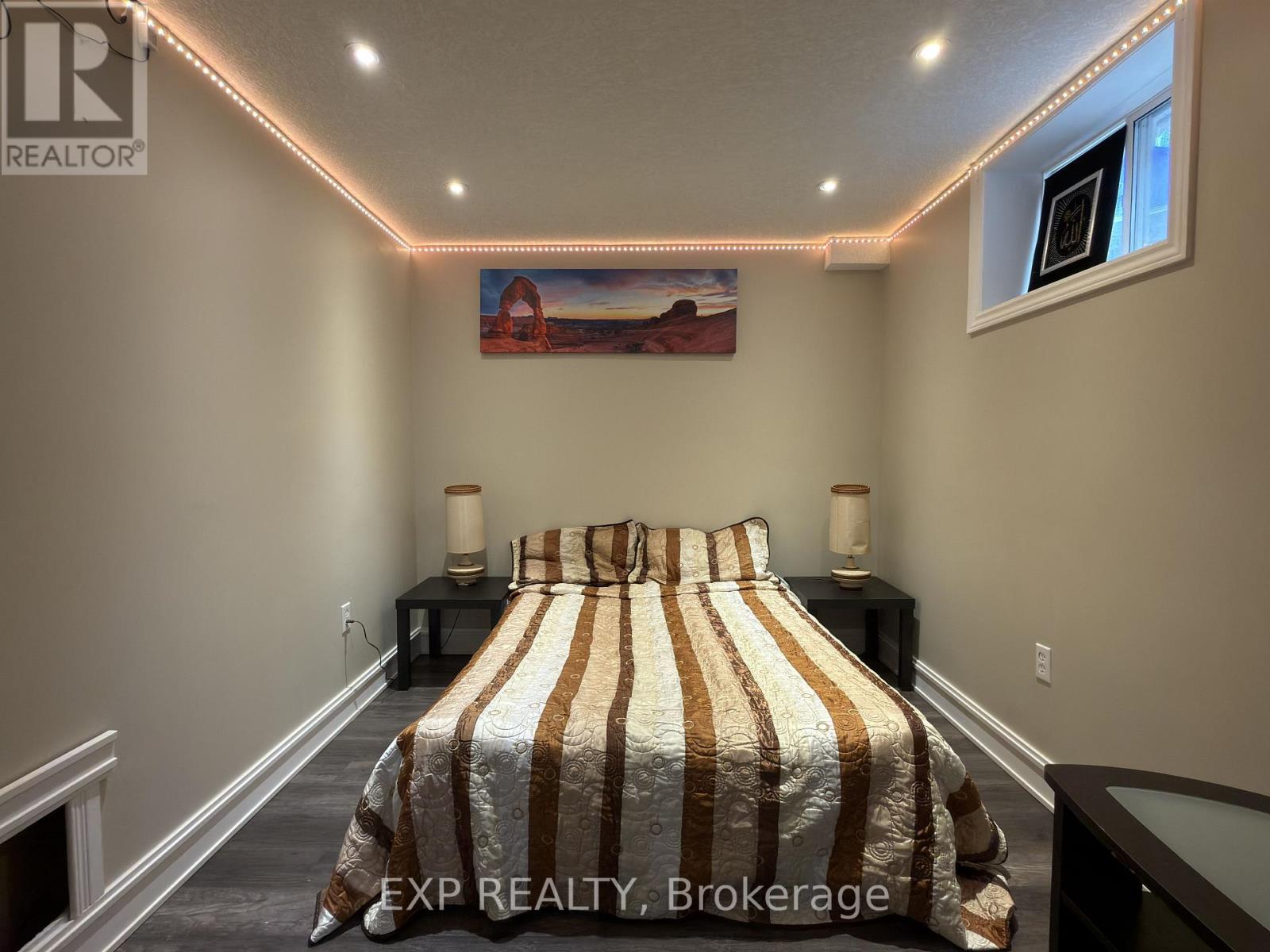 608 HIGHVIEW DRIVE - 34