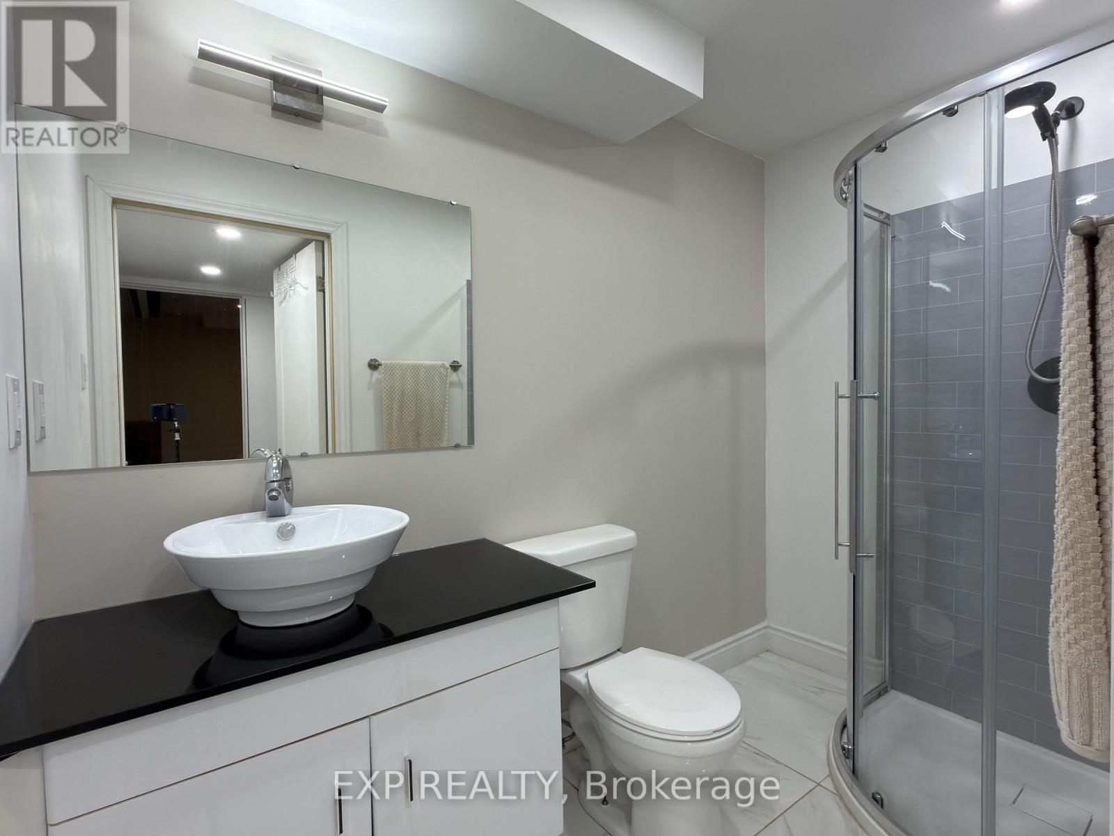 608 HIGHVIEW DRIVE - 36