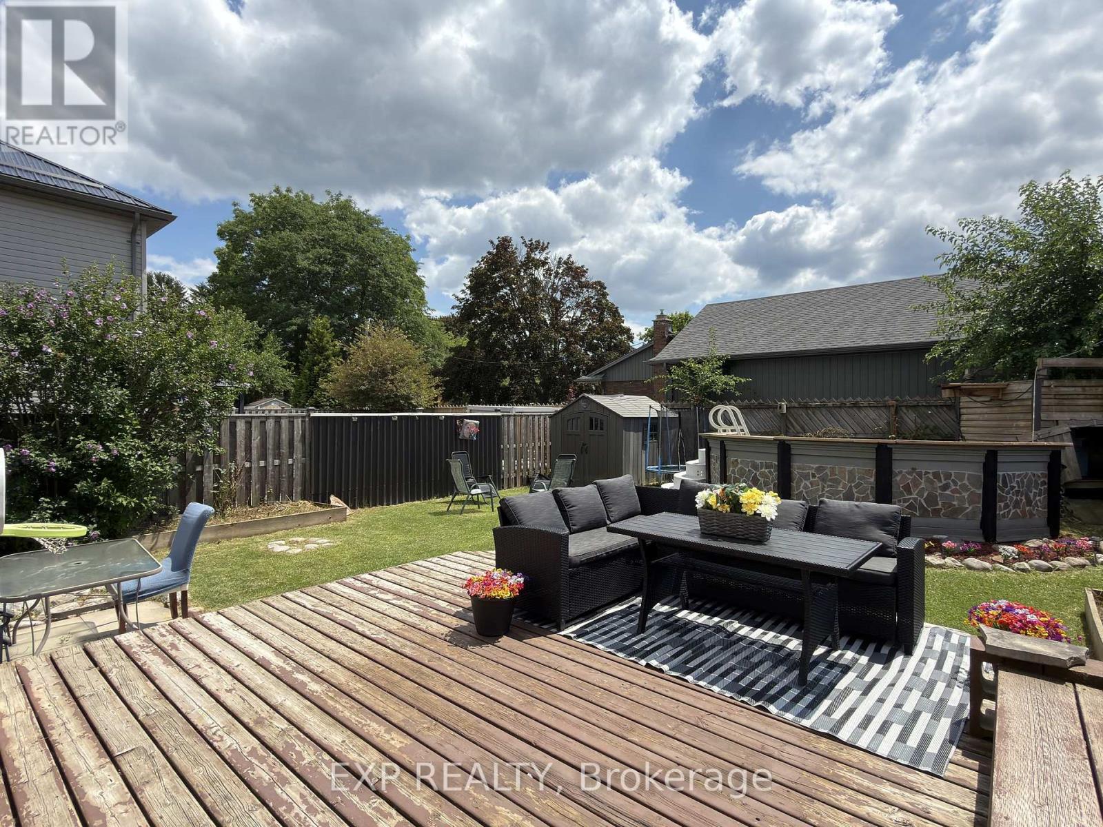 608 HIGHVIEW DRIVE - 37