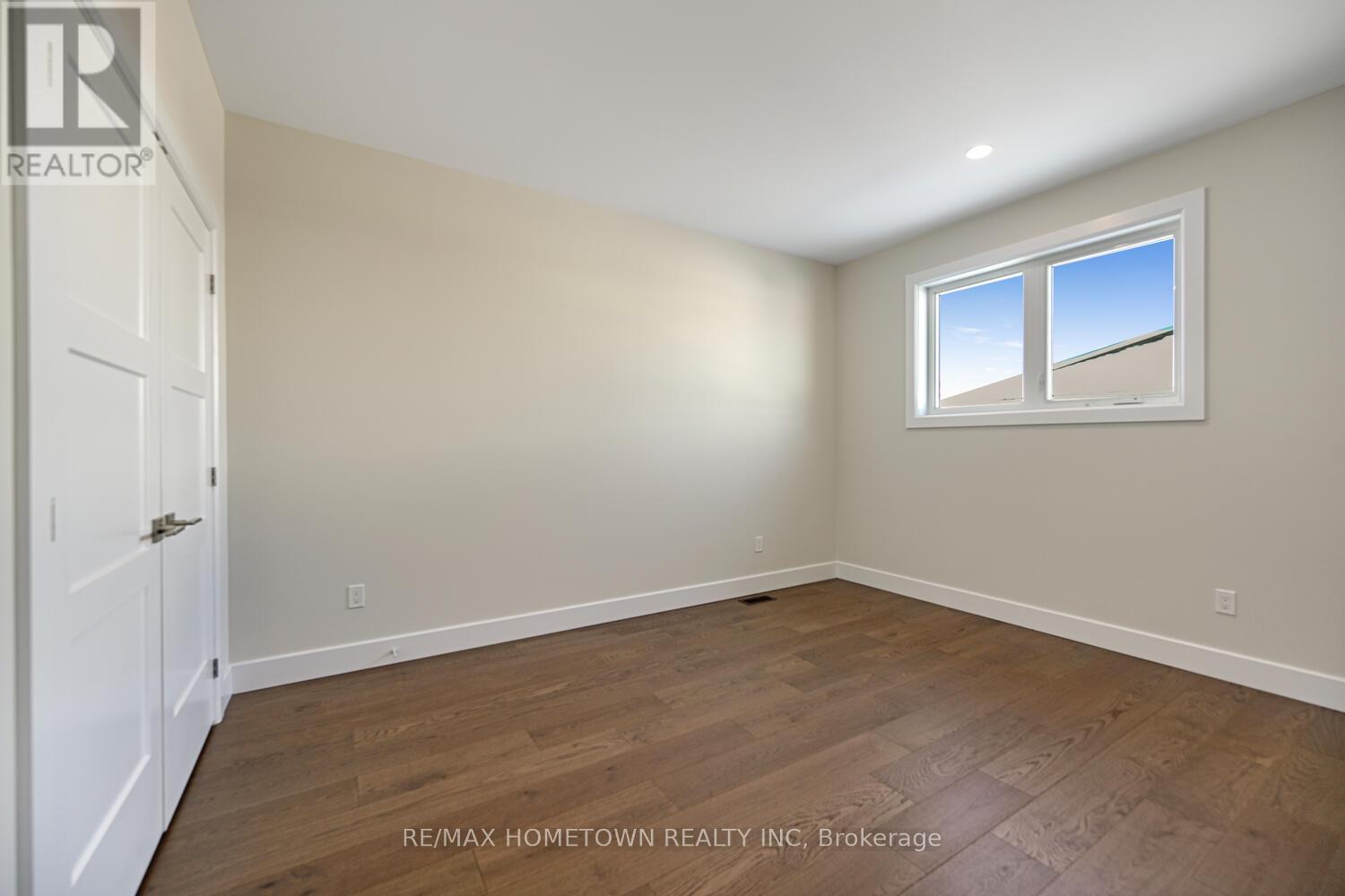 1058 SHEARER DRIVE - Image 16