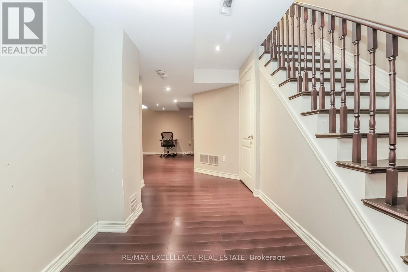78 BRENTCLIFF DRIVE - 31