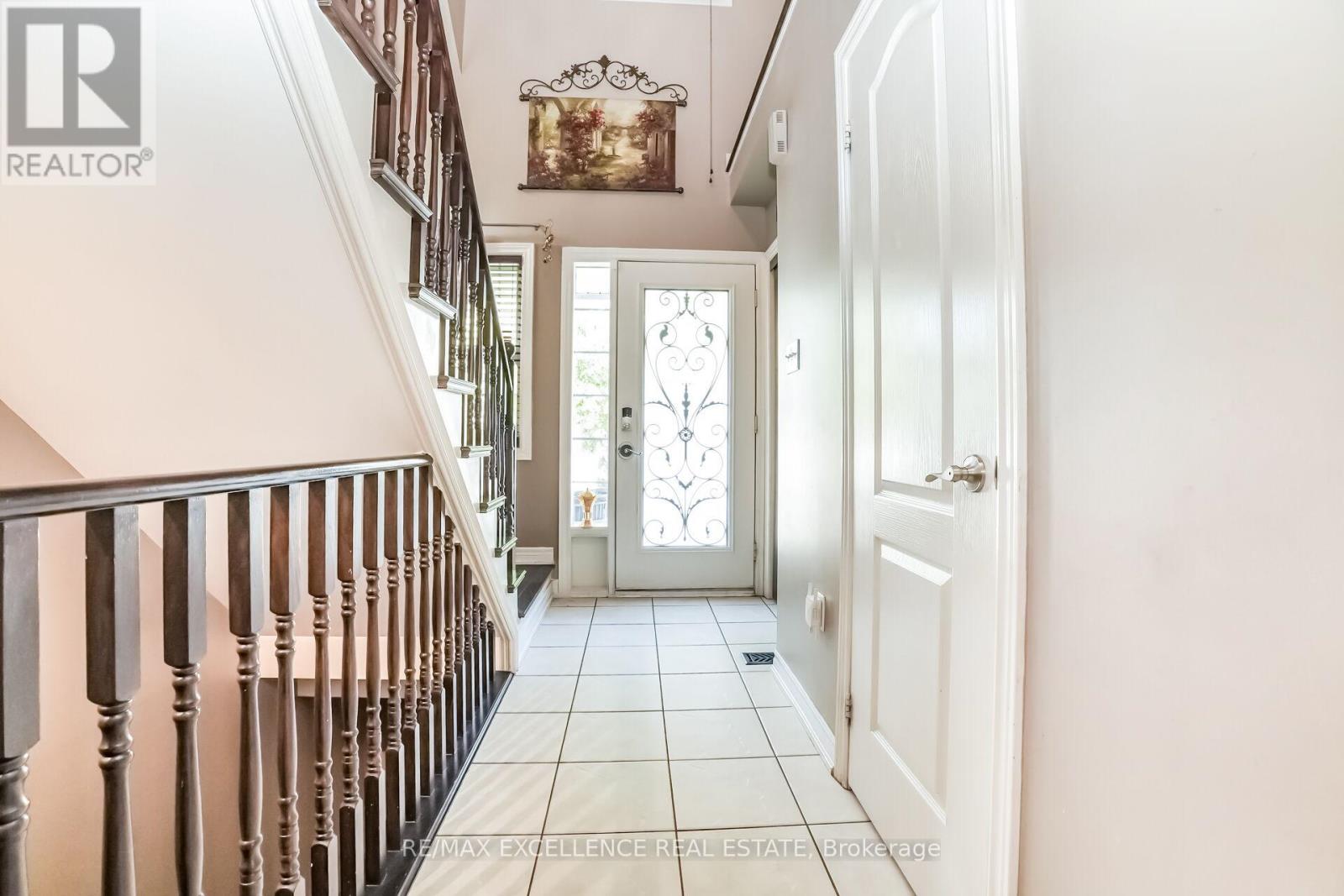 78 BRENTCLIFF DRIVE - 4