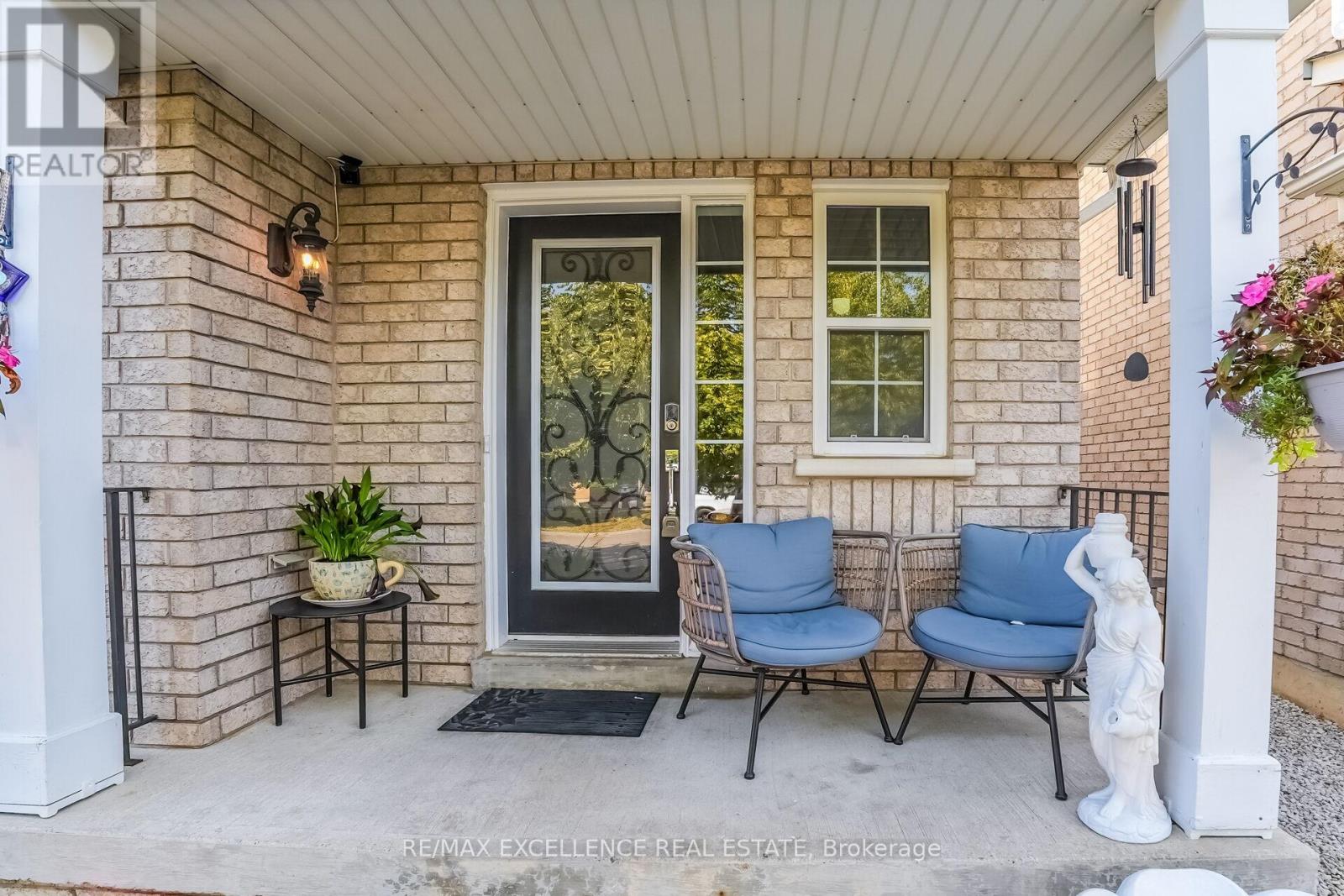 78 BRENTCLIFF DRIVE - 3