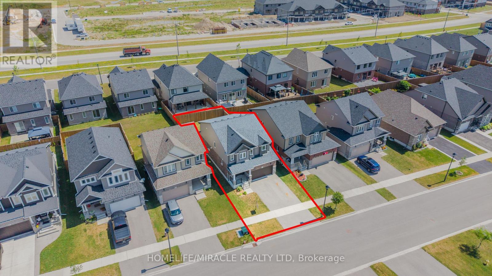 53 ROBERTSON DRIVE - 39