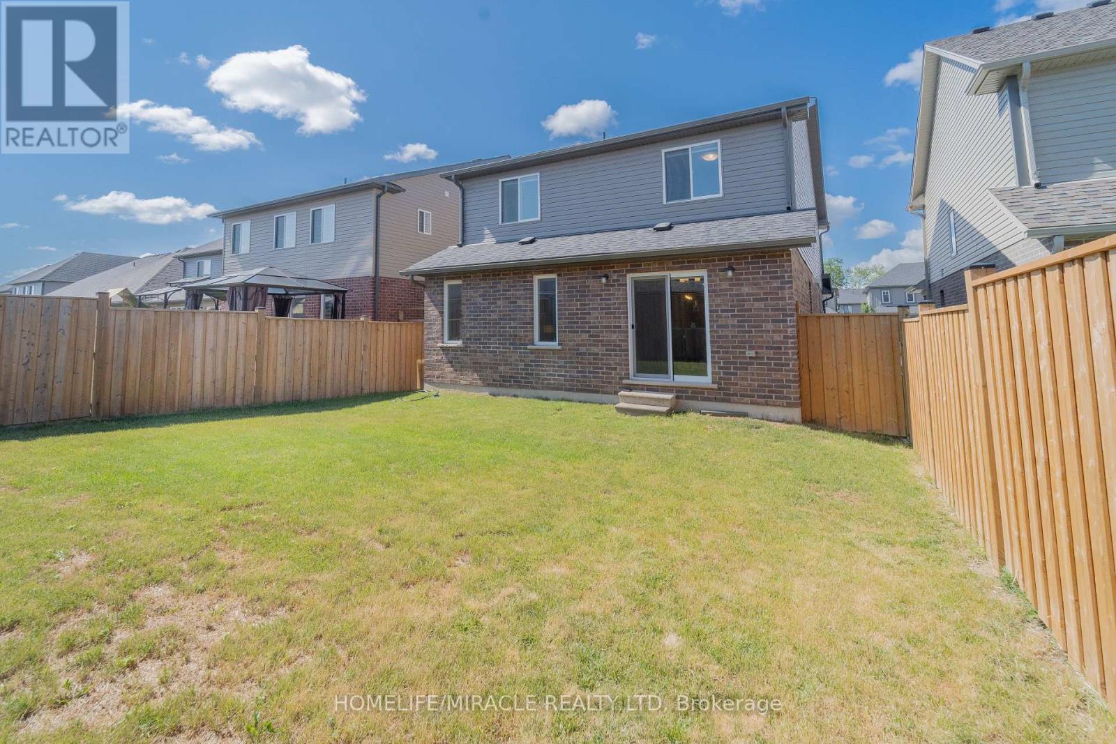 53 ROBERTSON DRIVE - 37