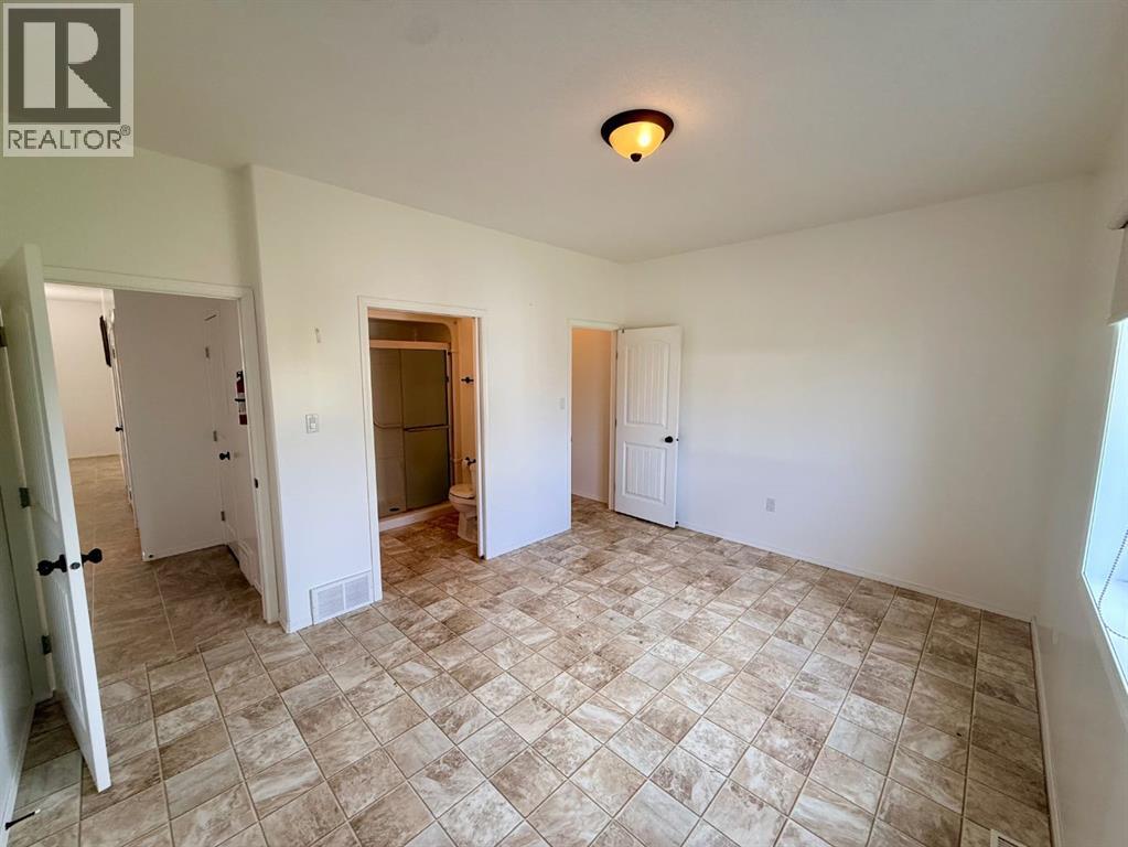 10902 100 Ave Unit 4 - Image 20