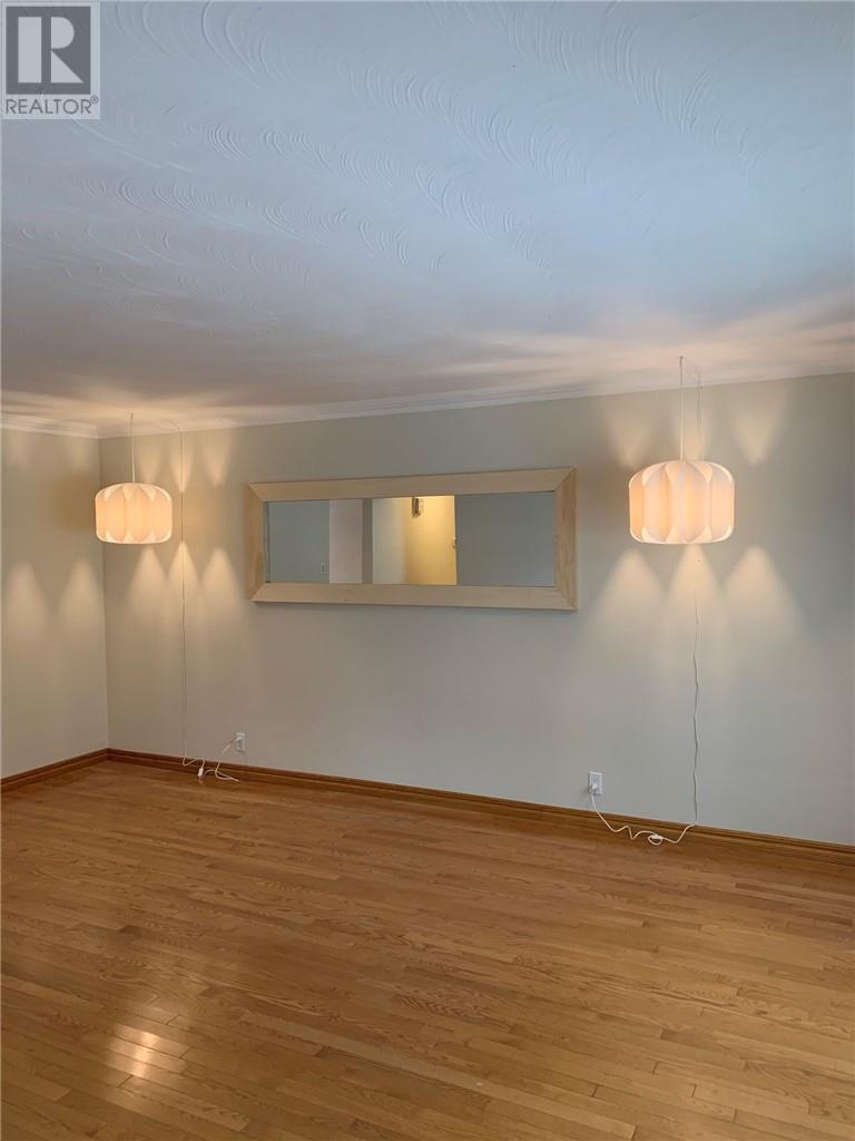561 Burton Avenue - 20