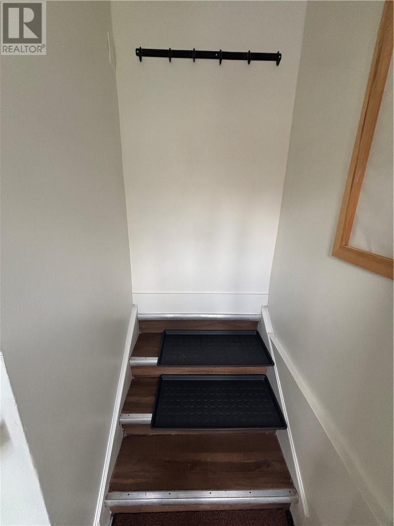 561 Burton Avenue - 29