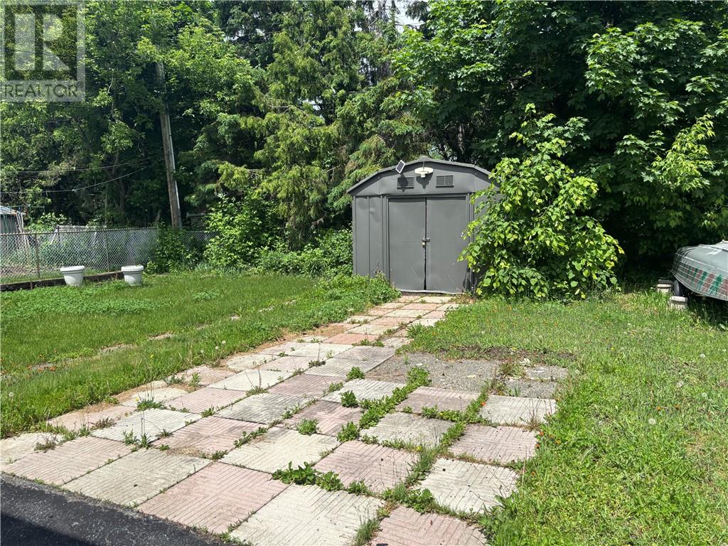 561 Burton Avenue - 4
