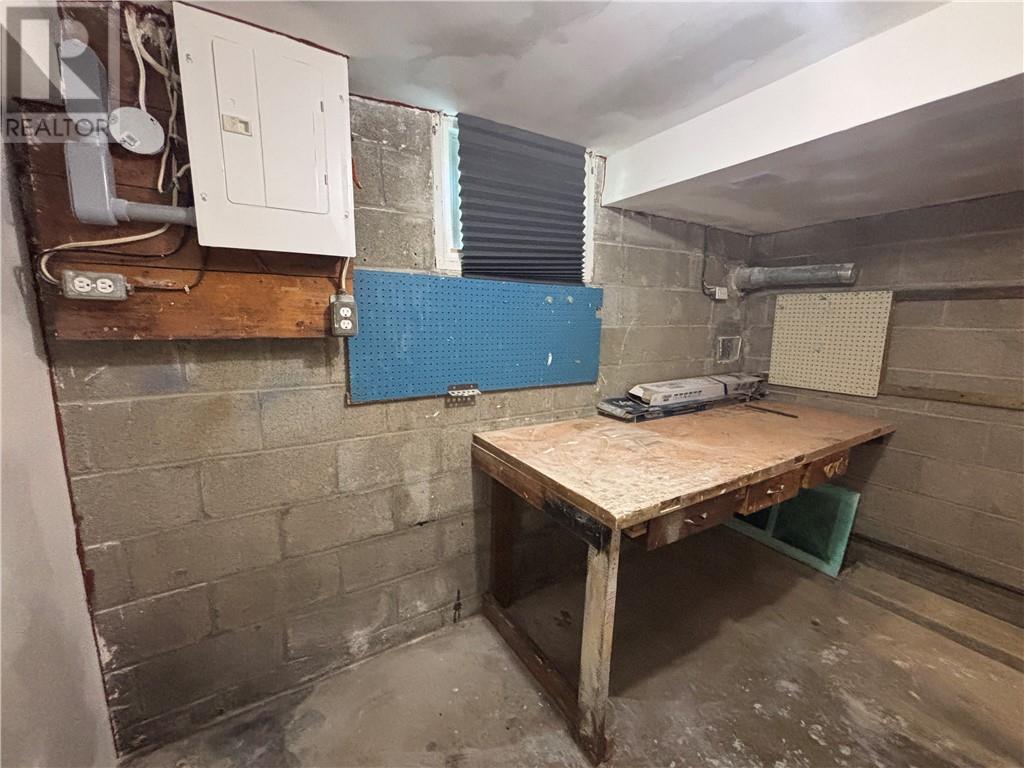 561 Burton Avenue - 38