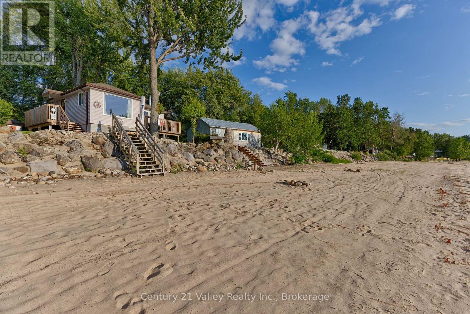 115 GREATVIEW TRAIL - 1