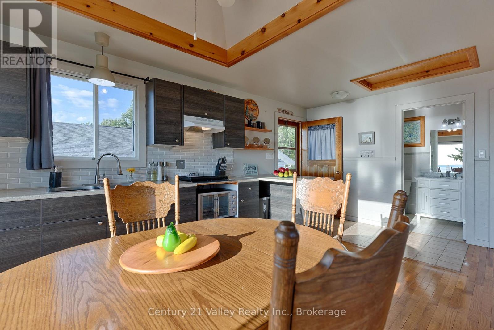 115 GREATVIEW TRAIL - 6