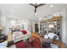 3528 Rosemary Heights Crescent, Surrey, BC V3S0M4 Photo 6