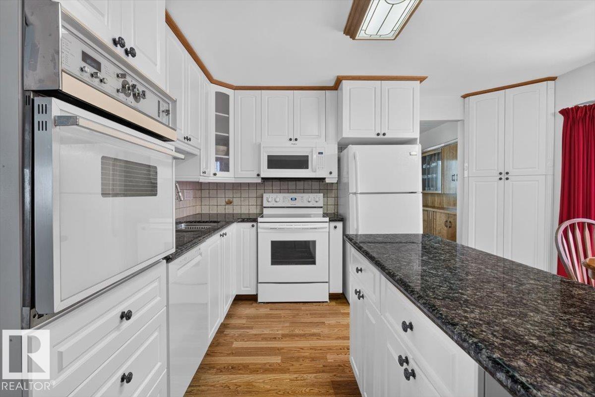4027 74 ST NW - Image 14