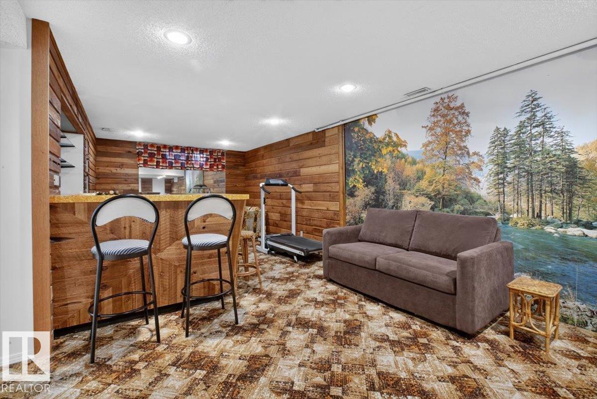 4027 74 ST NW - Image 38
