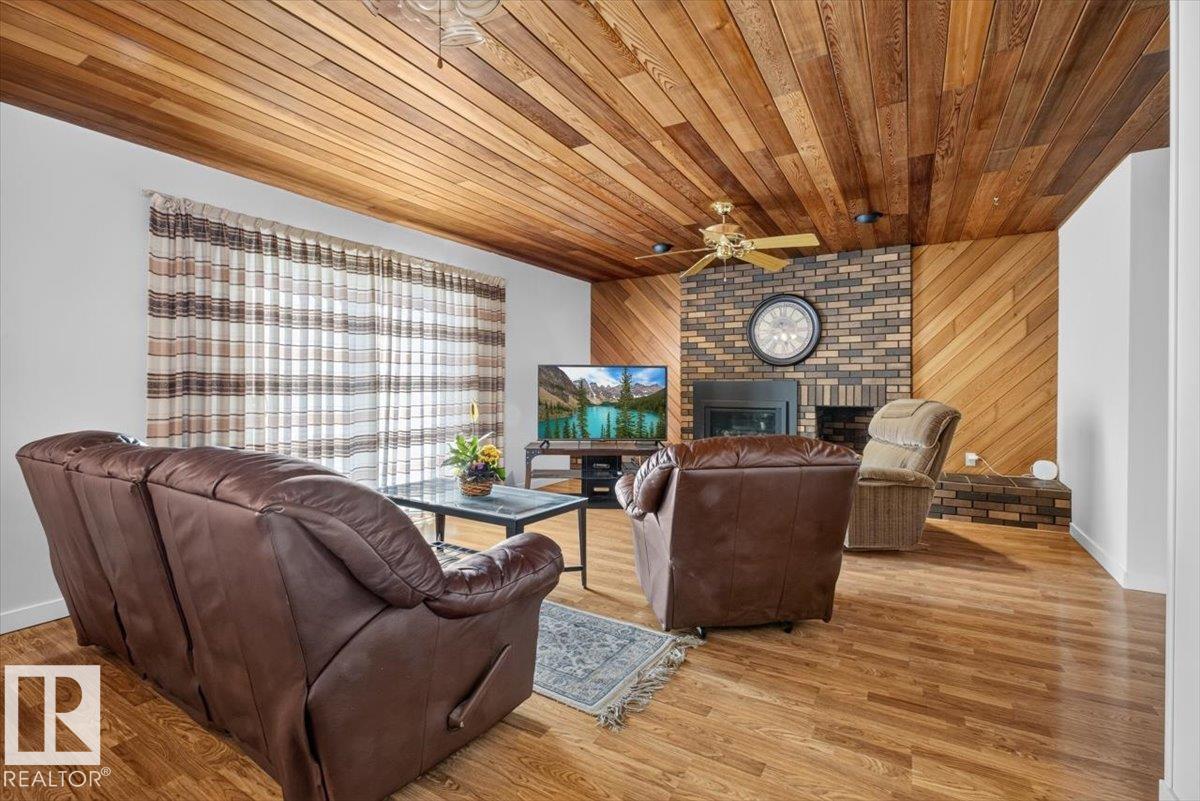 4027 74 ST NW - Image 18