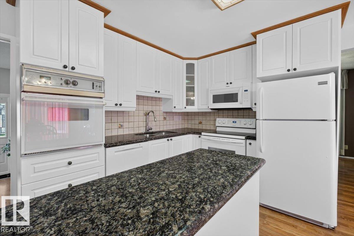 4027 74 ST NW - 13