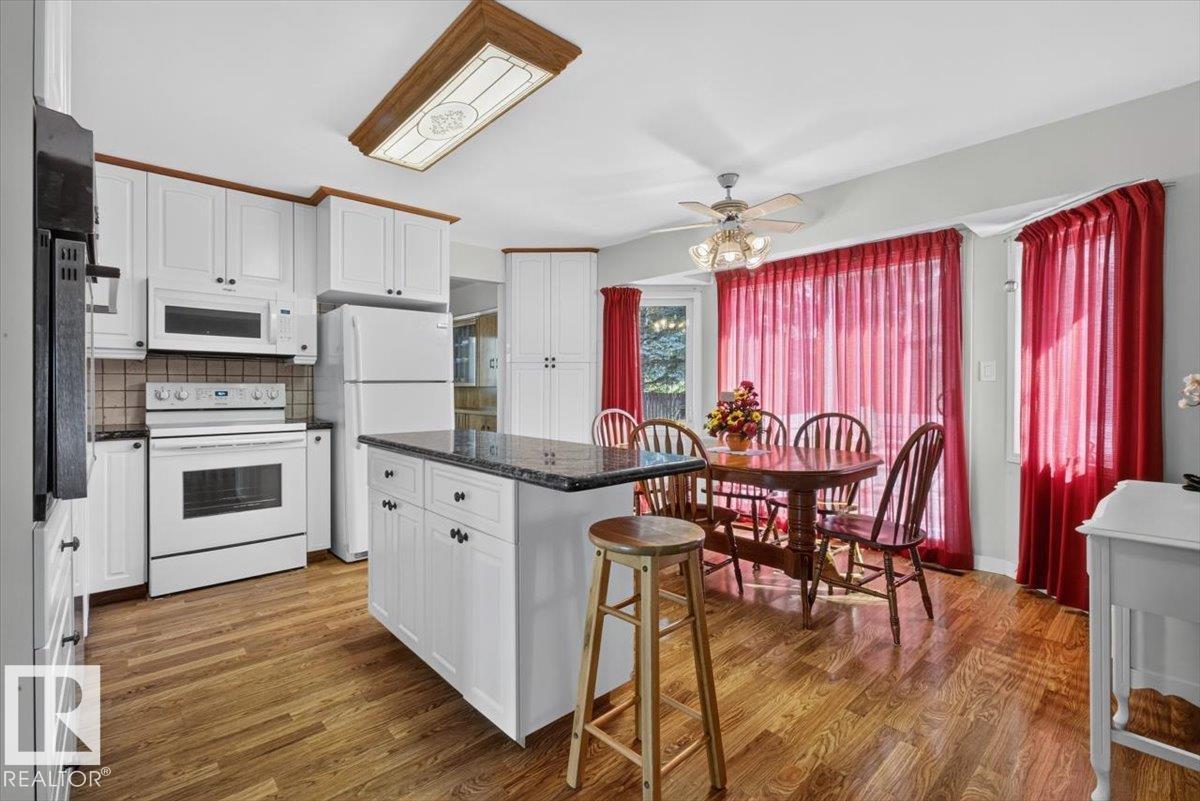 4027 74 ST NW - 16