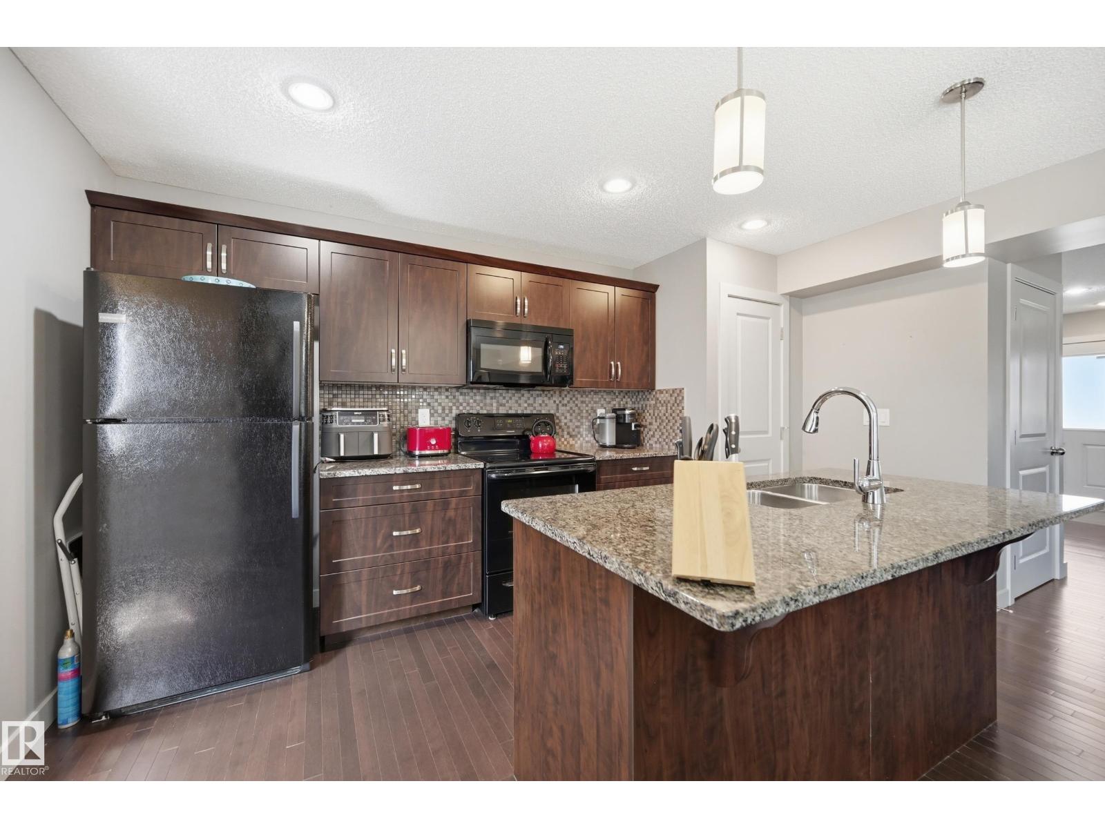 704 176 ST SW - 10