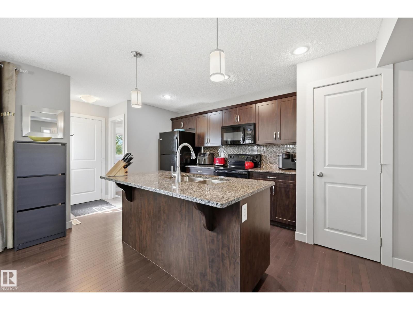 704 176 ST SW - 9
