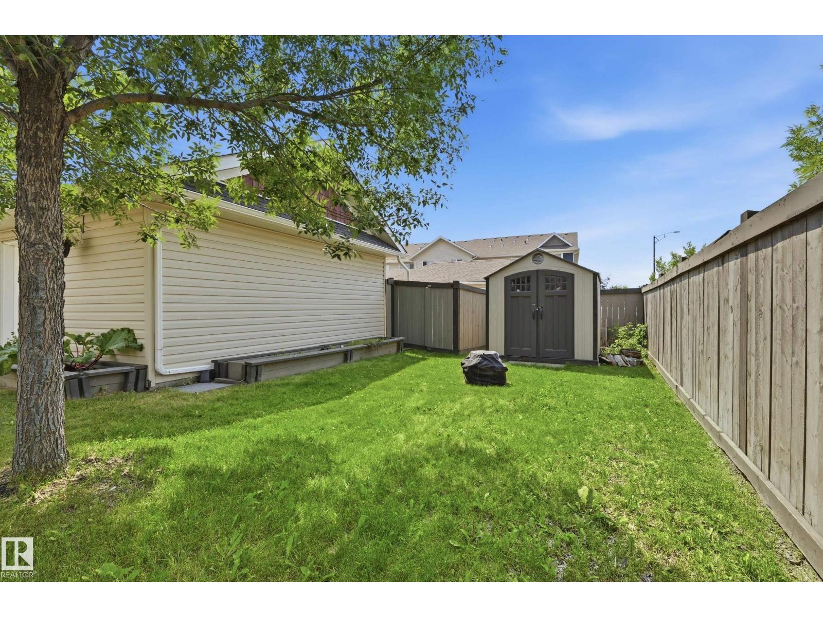 704 176 ST SW - 40
