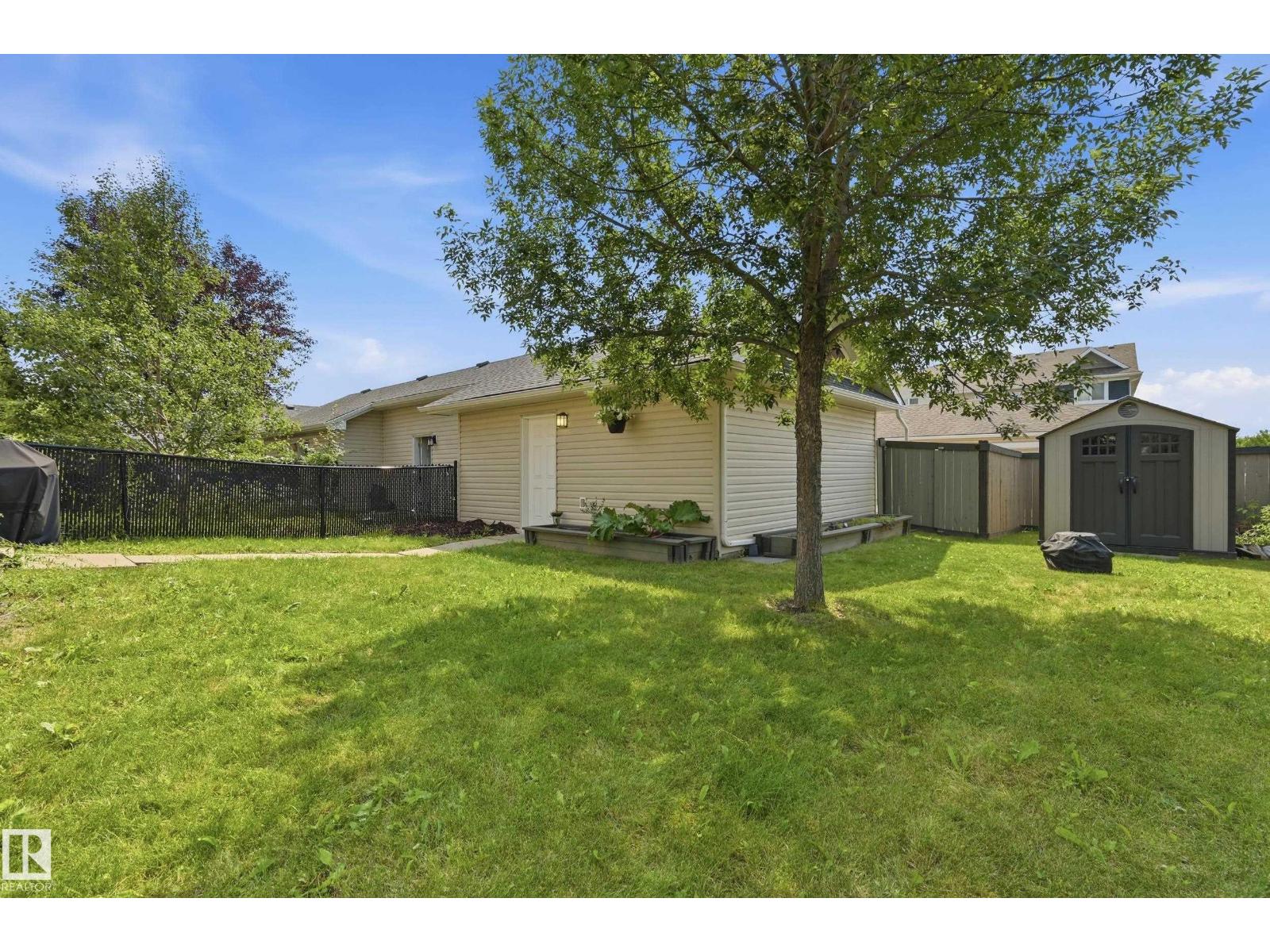 704 176 ST SW - 39