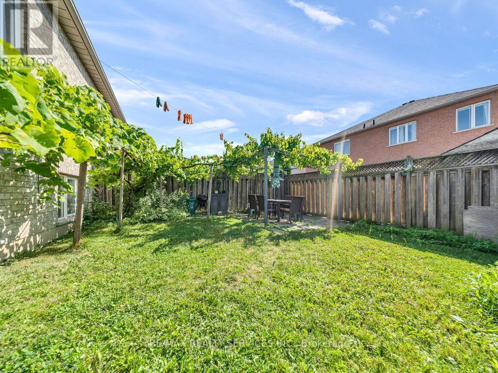 101 RIVER ROCK CRESCENT - 34