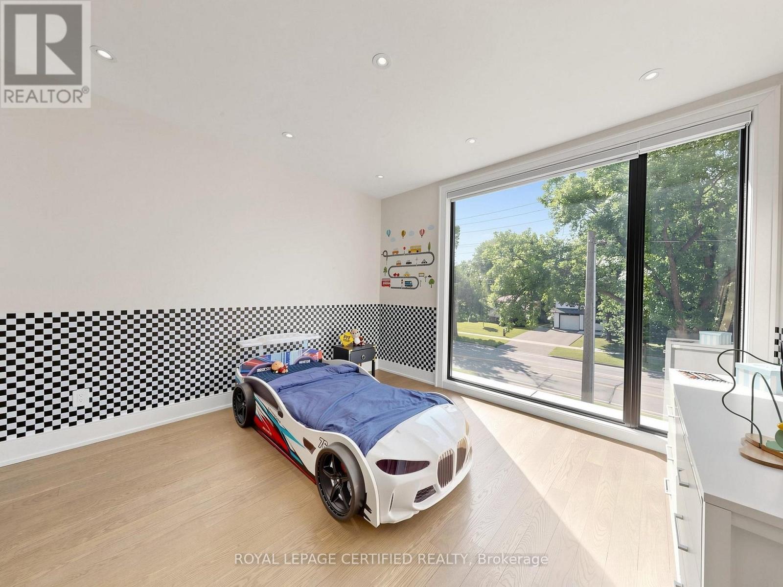 2378 REBECCA STREET - 31
