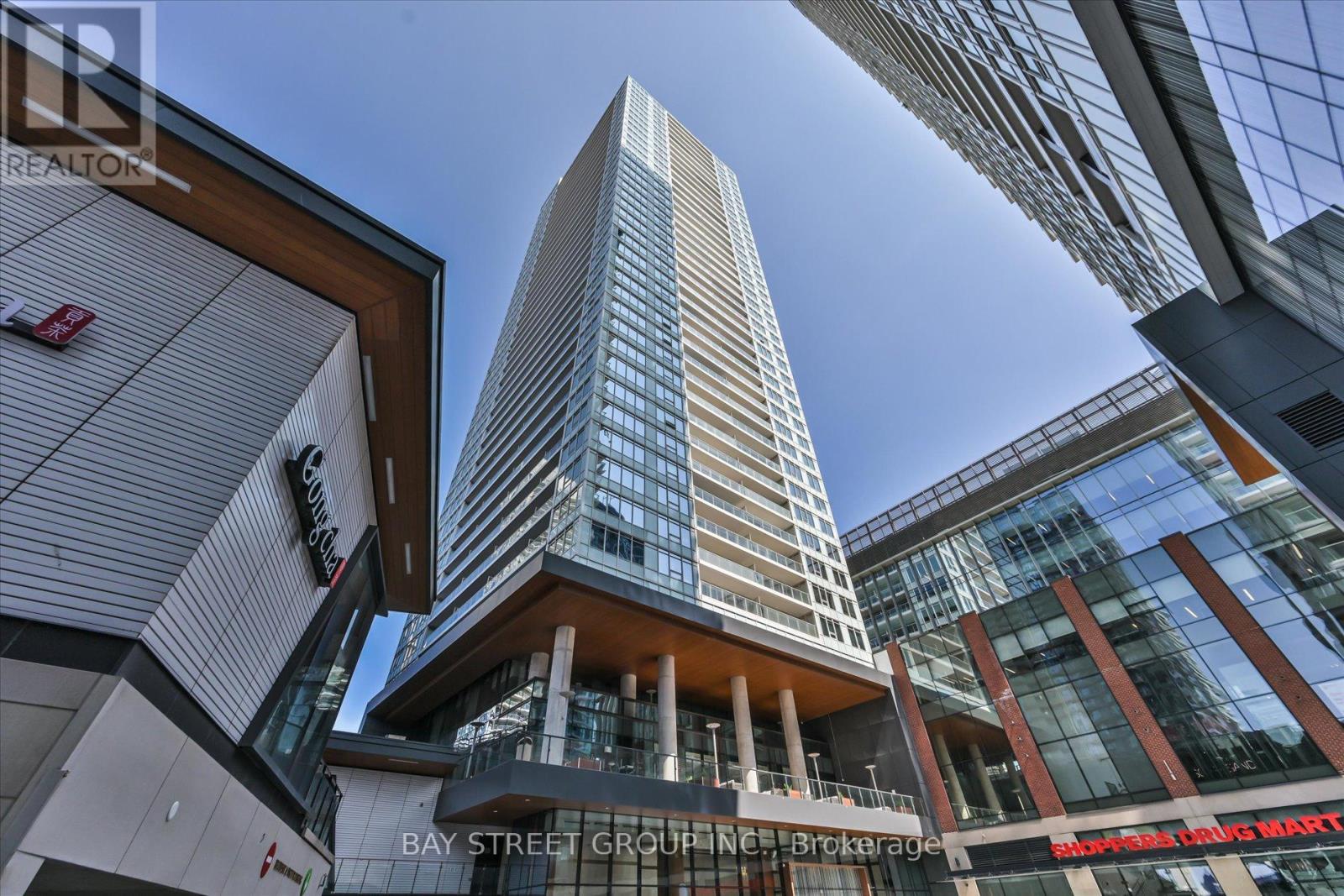 #903 17 BATHURST STREET - 5