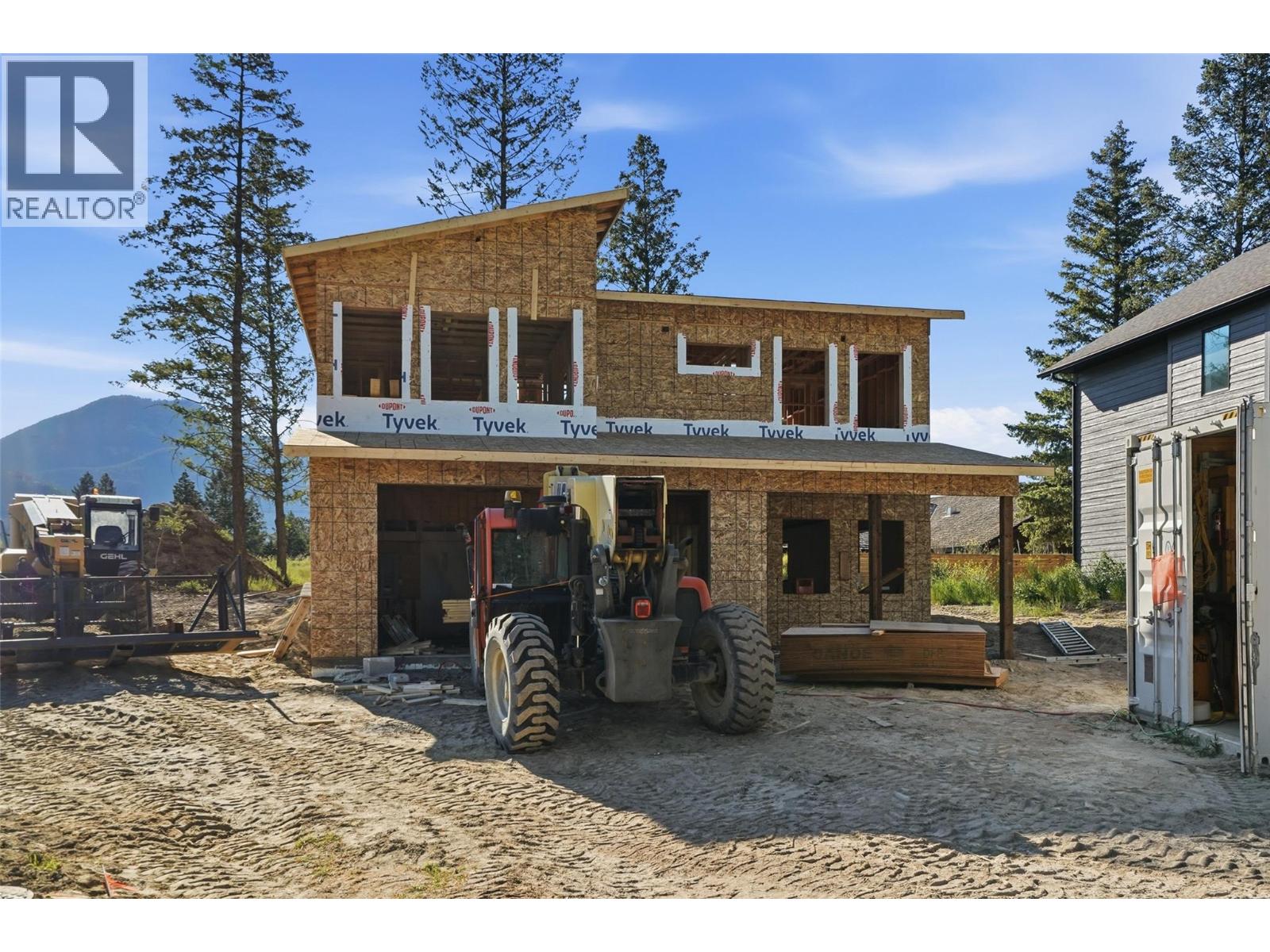 1210 Swansea Crescent