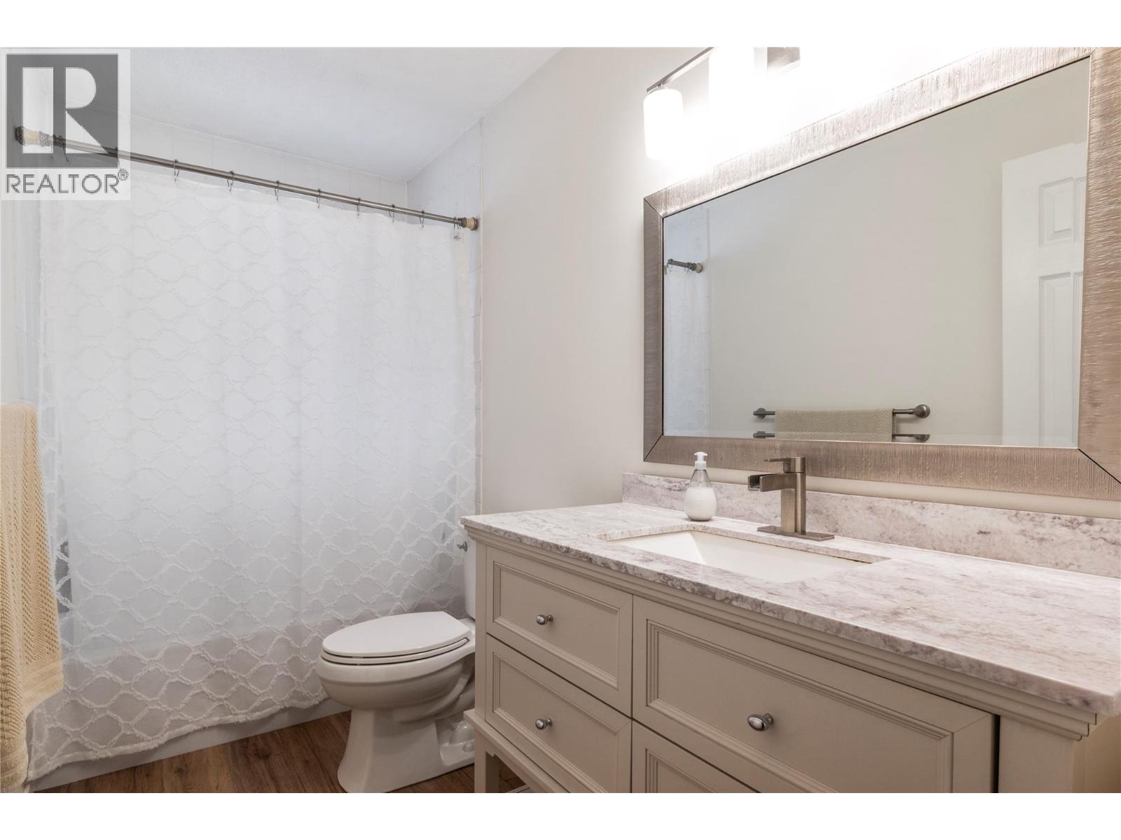 1961 16 Street NE - 25