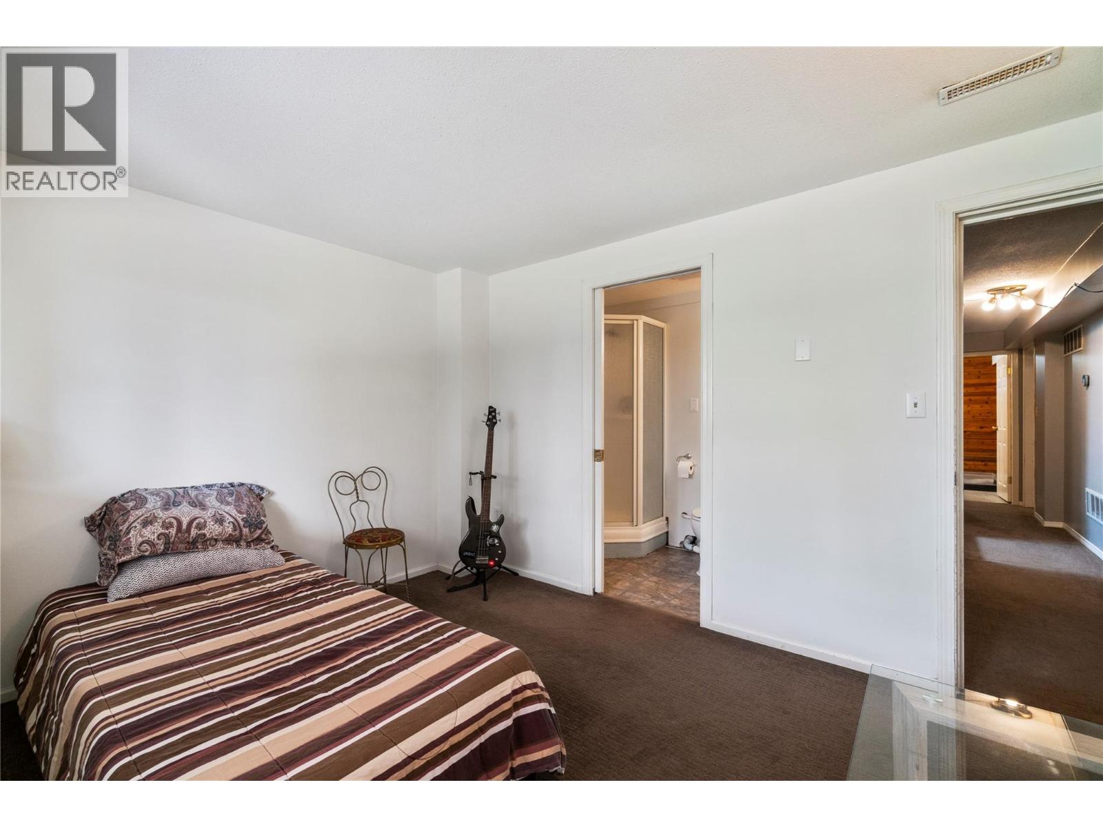 1961 16 Street NE - 28