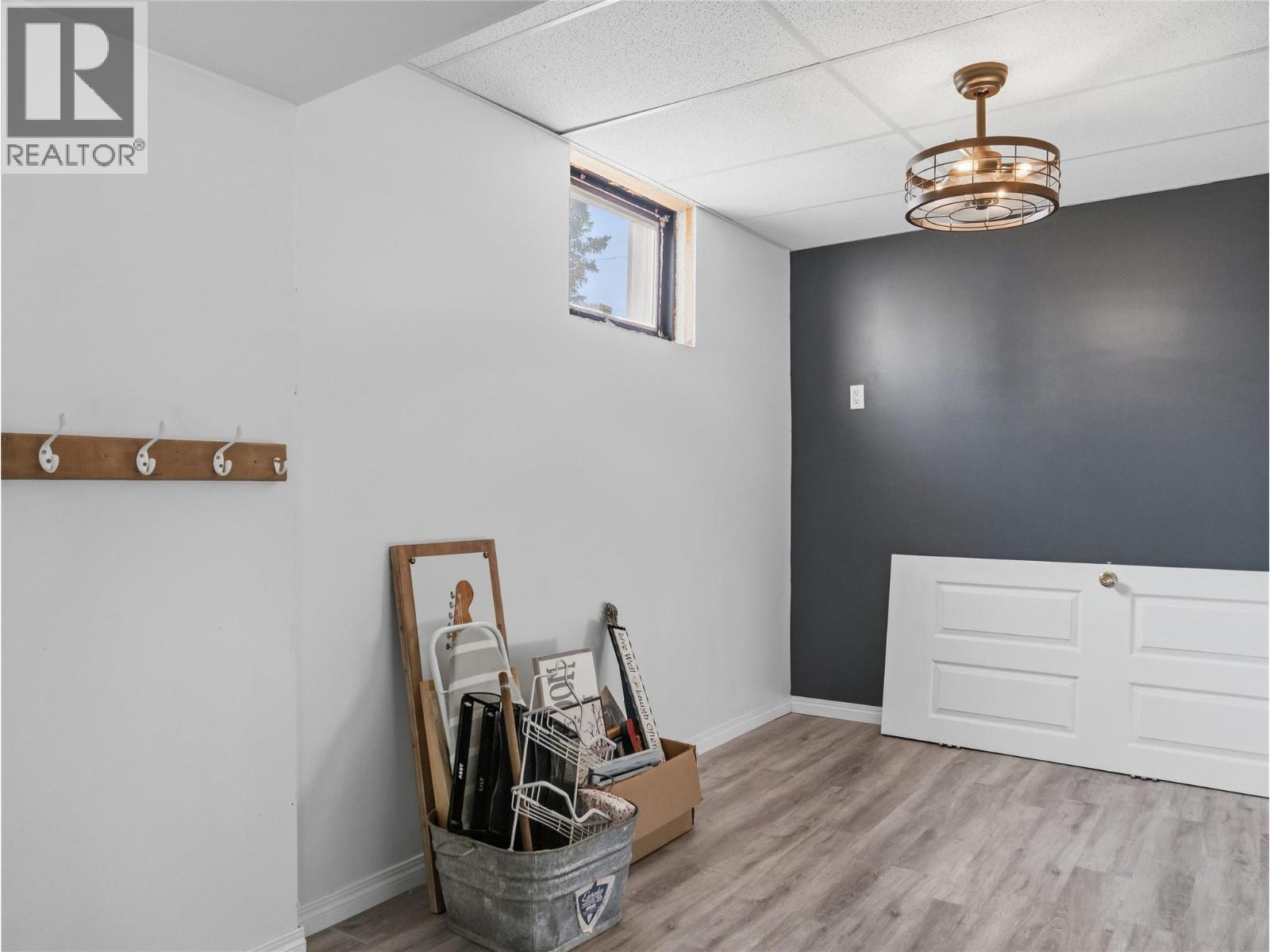 4800 47 Avenue - 29