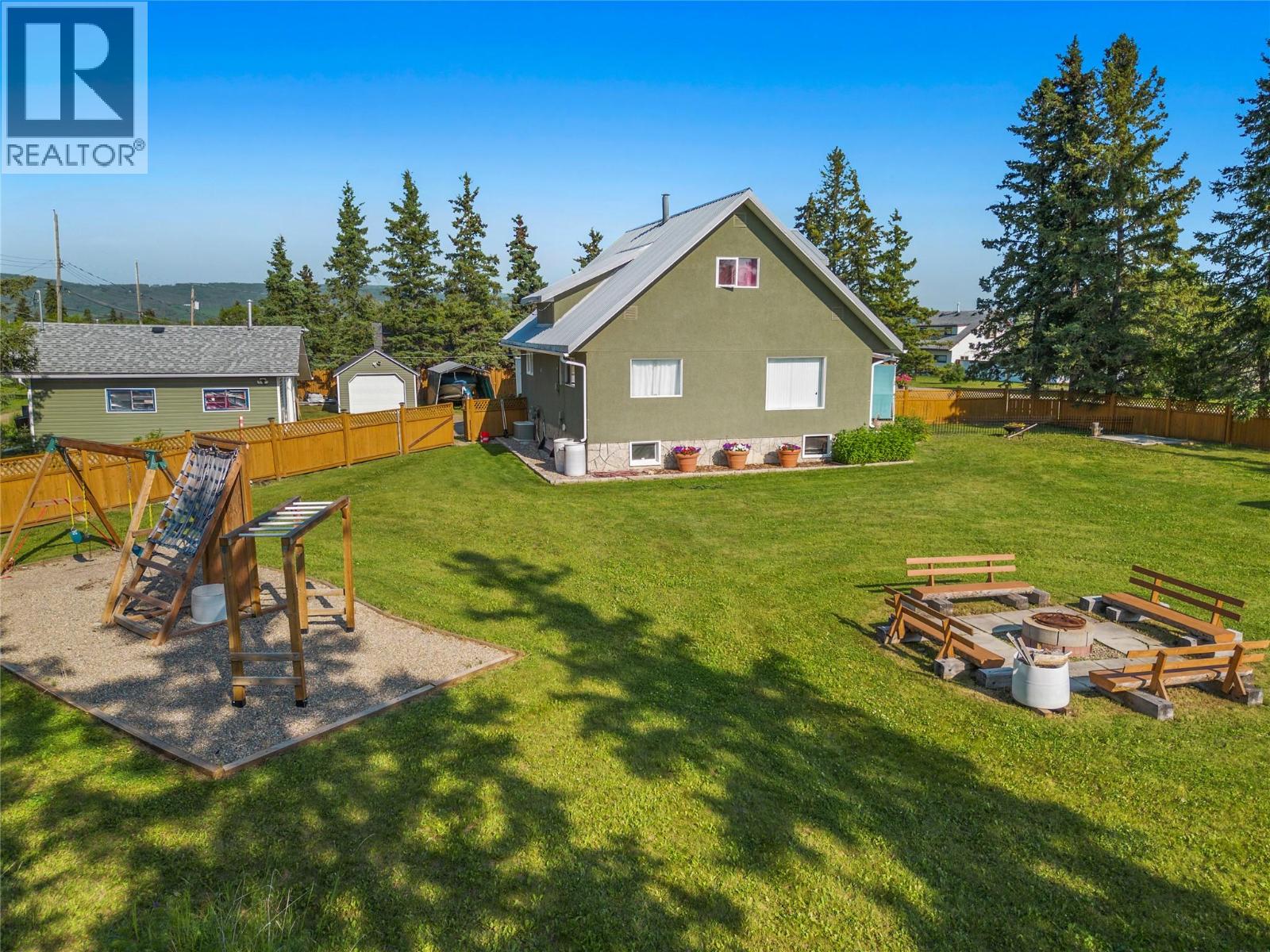 4800 47 Avenue - 53