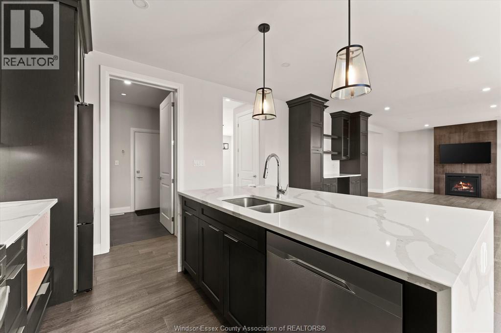 22 GREGORY AVENUE - 10