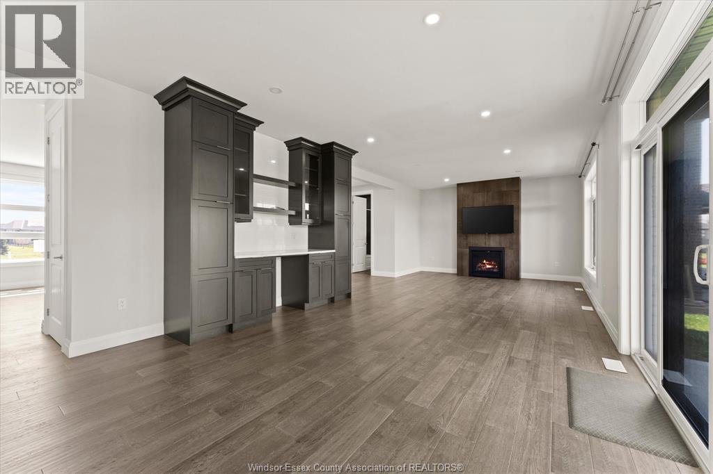 22 GREGORY AVENUE - 12
