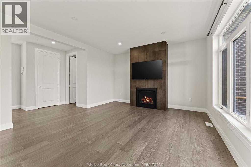 22 GREGORY AVENUE - 15