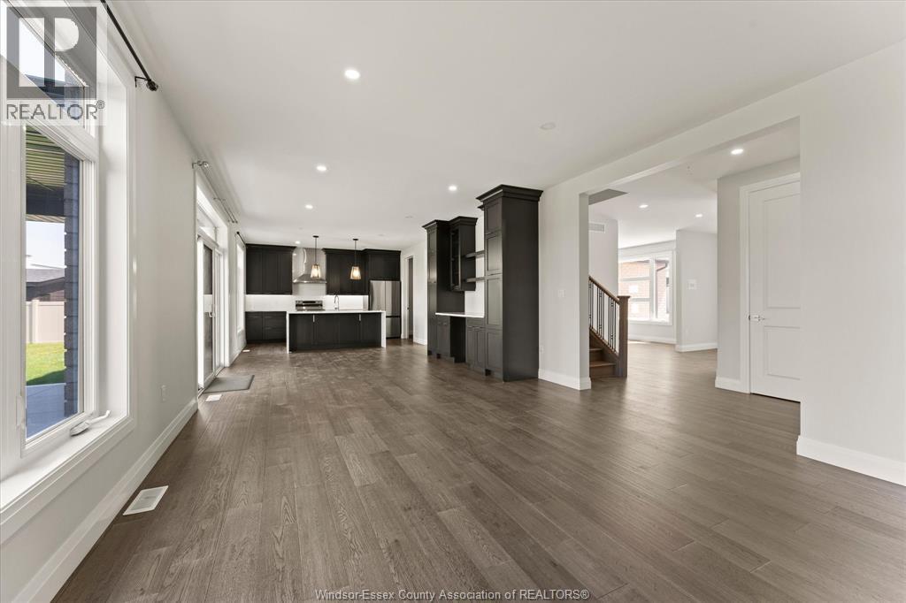 22 GREGORY AVENUE - 16