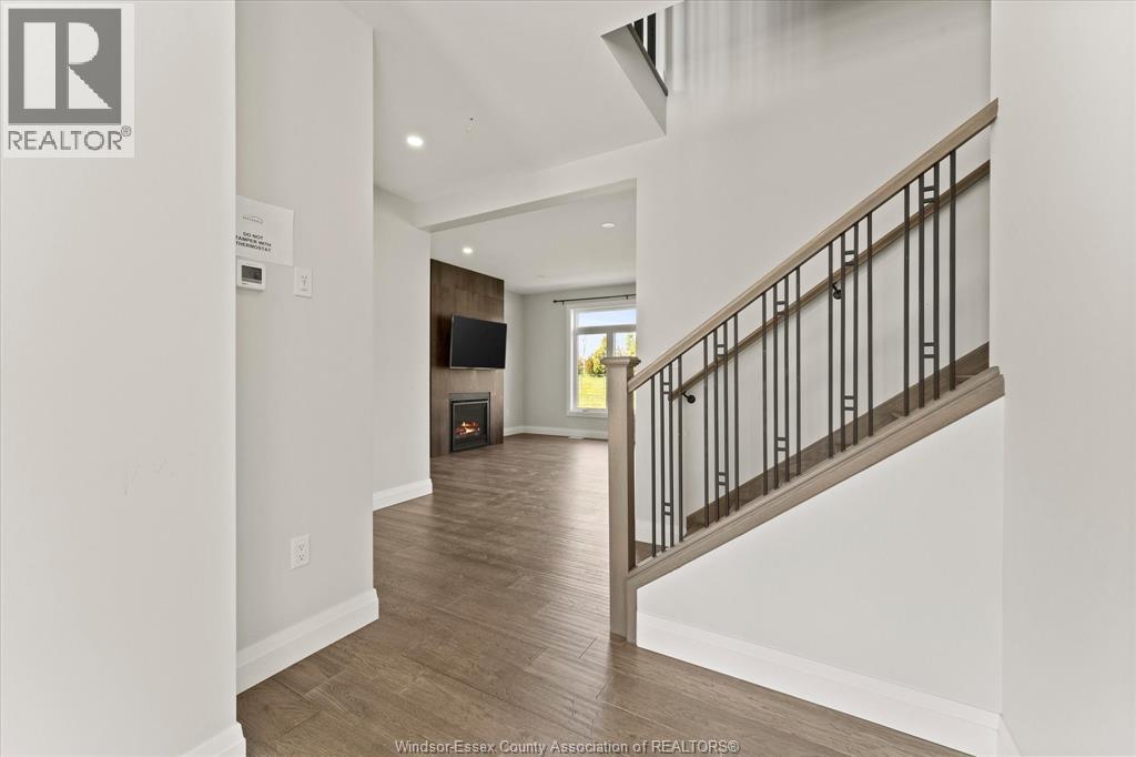 22 GREGORY AVENUE - 19