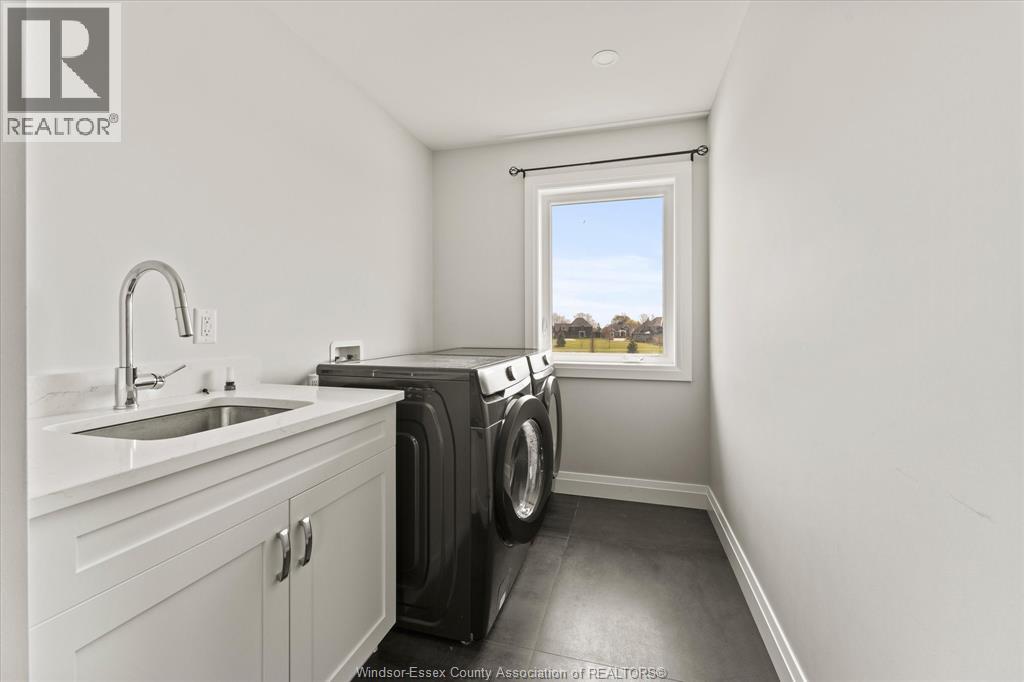 22 GREGORY AVENUE - 30