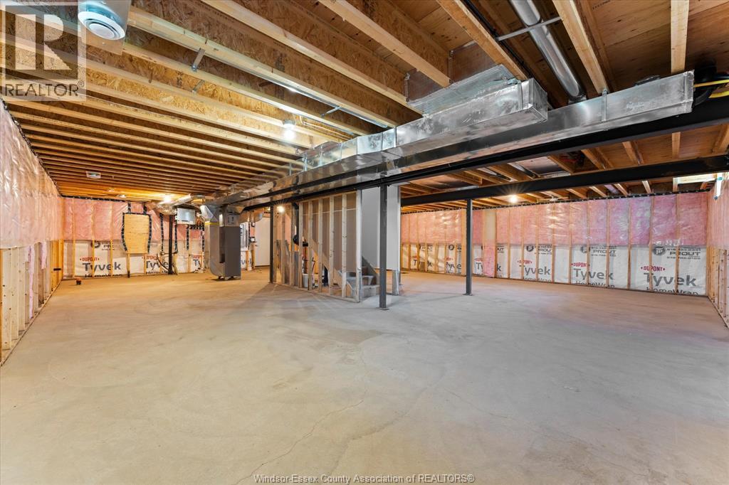 22 GREGORY AVENUE - 34