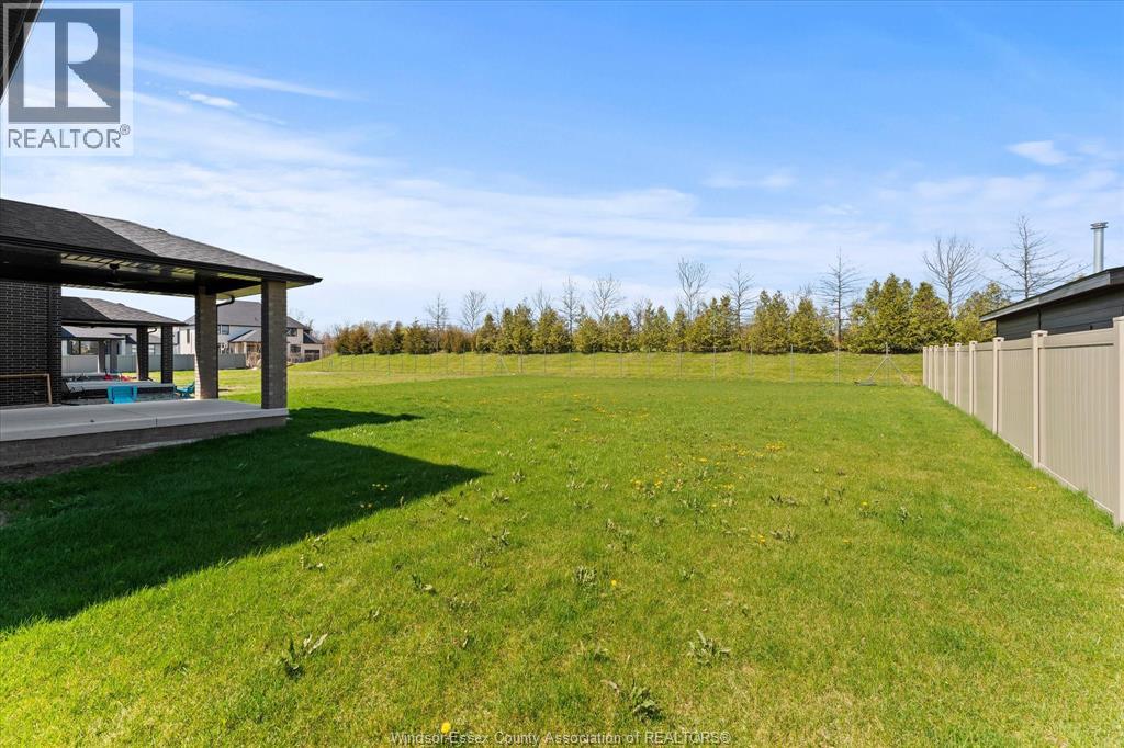 22 GREGORY AVENUE - 39