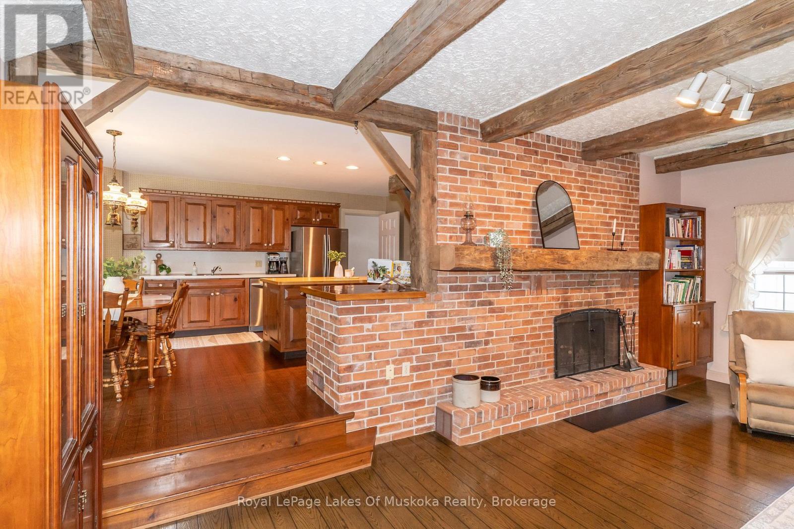 33 SOUTH MUSKOKA DRIVE - 10
