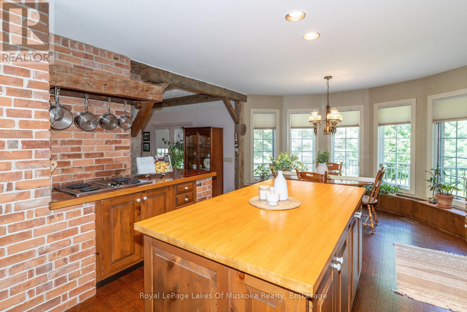 33 SOUTH MUSKOKA DRIVE - 12