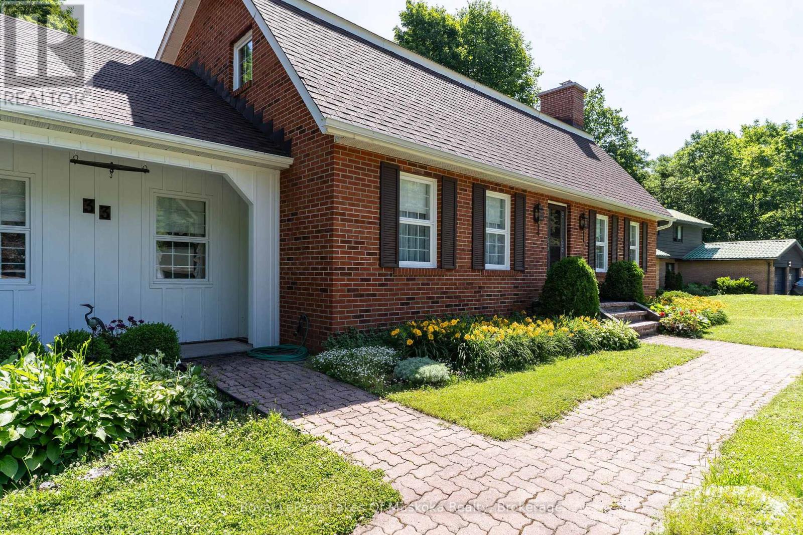 33 SOUTH MUSKOKA DRIVE - 2