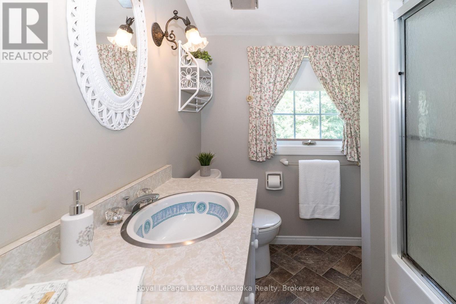 33 SOUTH MUSKOKA DRIVE - 25